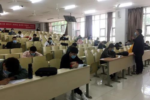 TUT畢業(yè)年級(jí)：復(fù)學(xué)首日課，這樣做畢設(shè)！