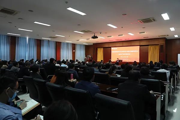 我校舉辦理論學(xué)習(xí)中心組黨史學(xué)習(xí)教育專(zhuān)題輔導(dǎo)報(bào)告