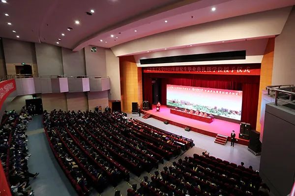 天津理工大學(xué)舉行2021年研究生畢業(yè)典禮暨學(xué)位授予儀式