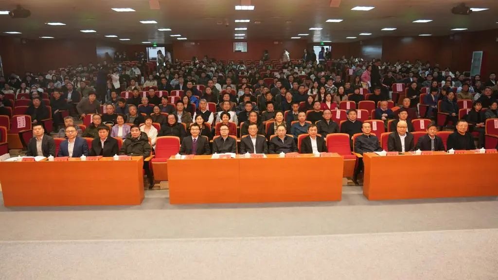 學校召開校友會第二屆第一次會員代表大會