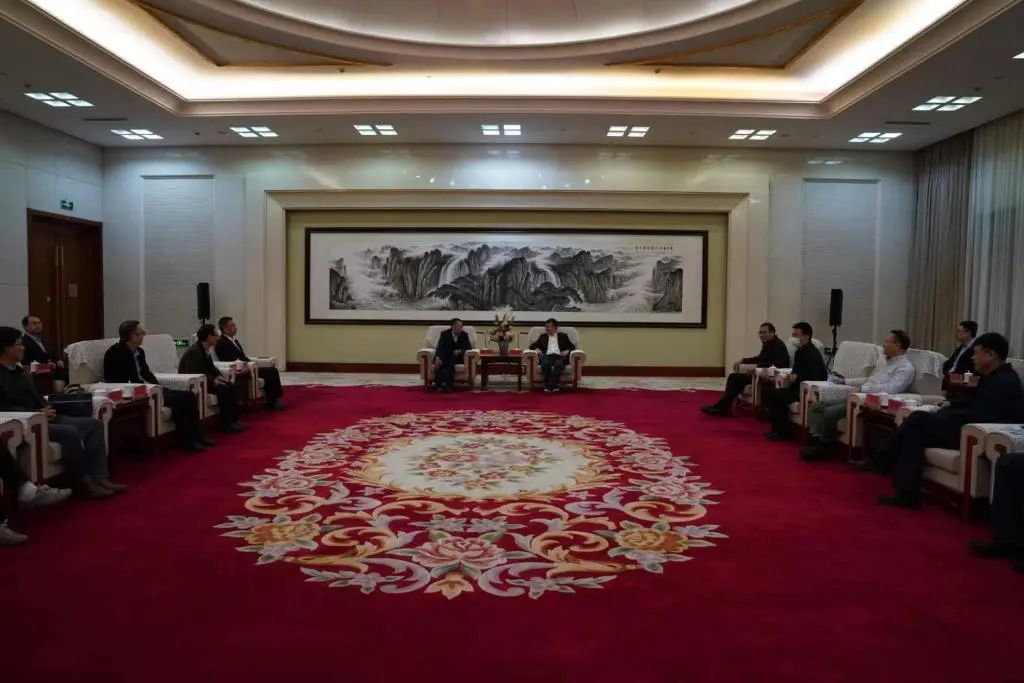 學校與濱海新區建設投資集團有限公司簽署戰略合作協議