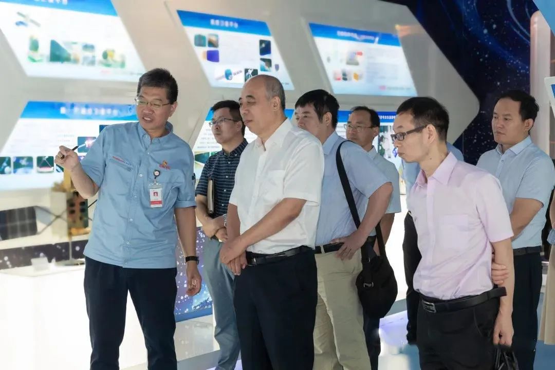 校長楊慶新一行赴中國電子科技集團公司第十八研究所調(diào)研